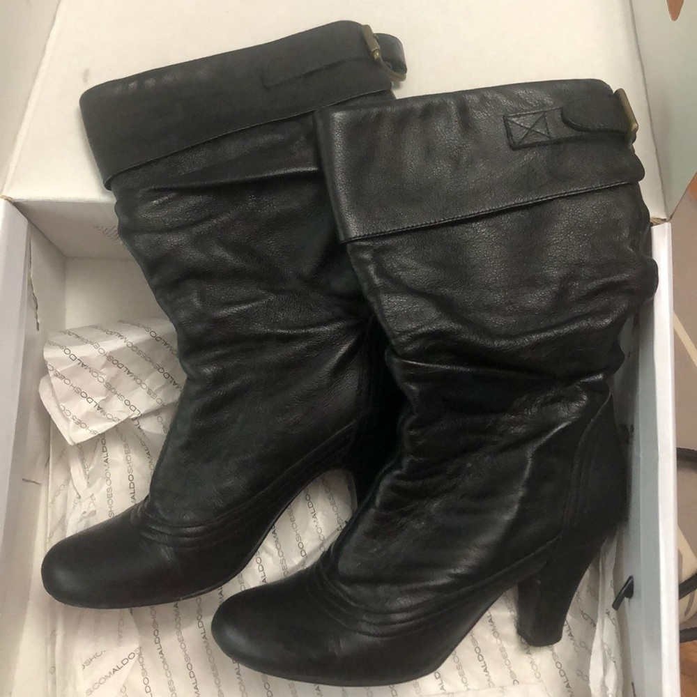 Aldo leather boot size 6